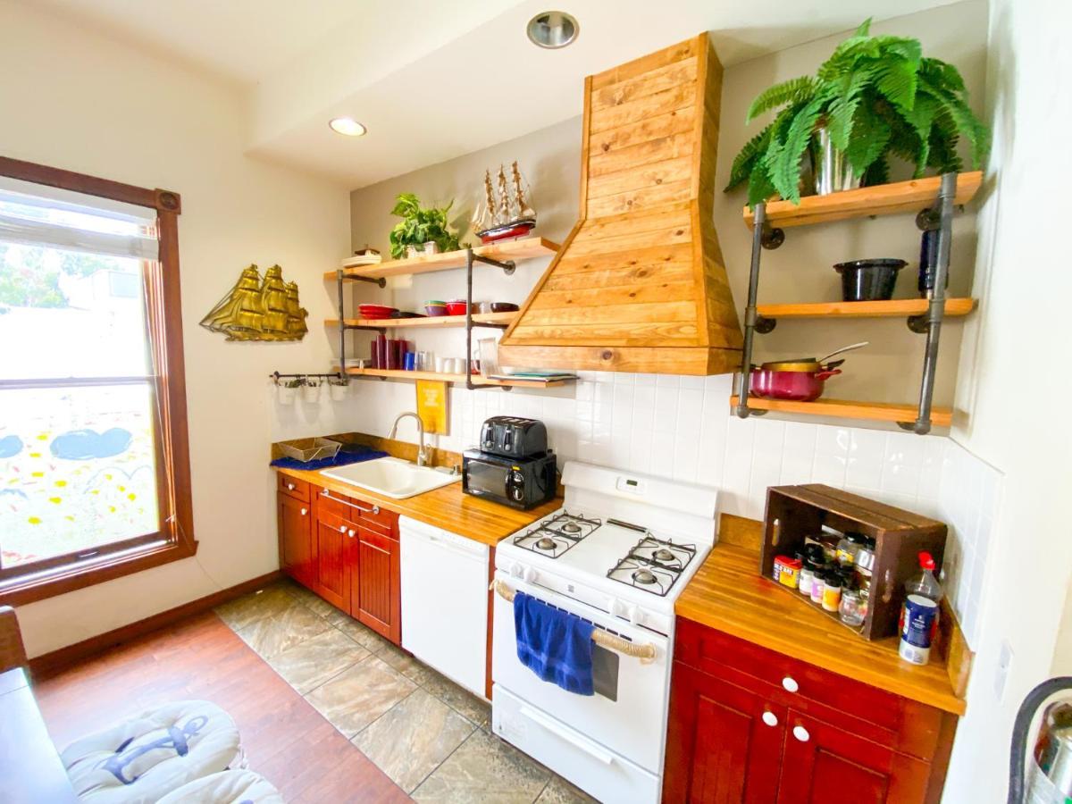 Ith San Diego Adventure Hostel (Adults Only) Exteriör bild