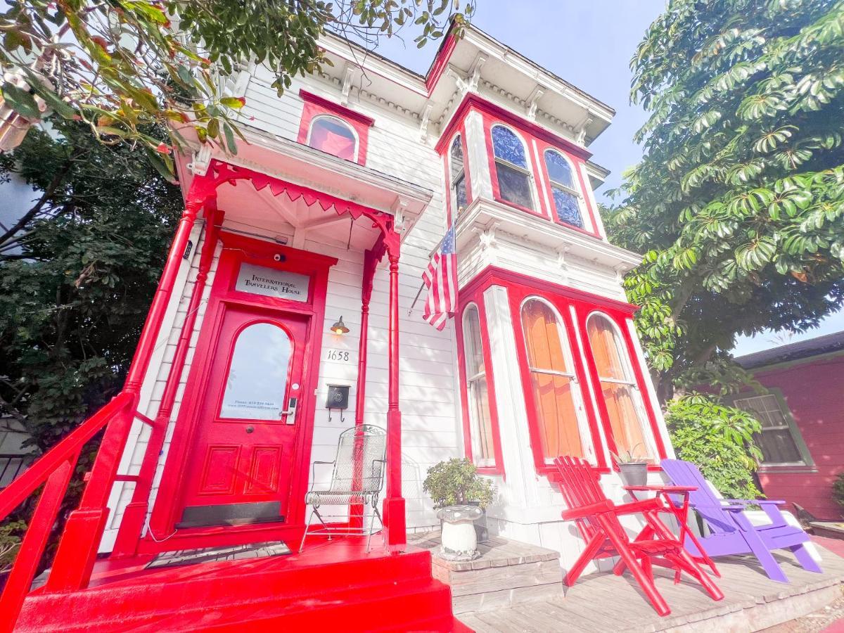 Ith San Diego Adventure Hostel (Adults Only) Exteriör bild