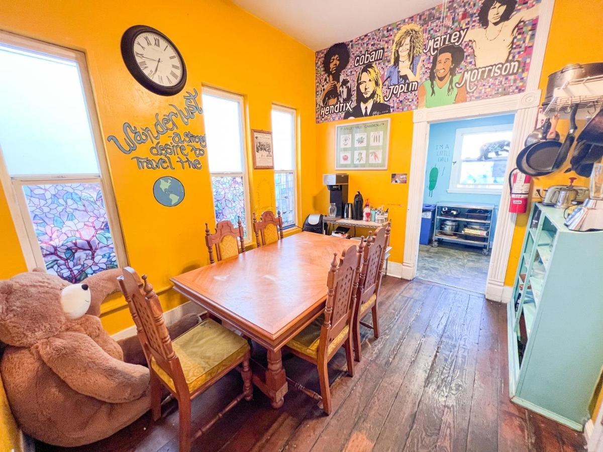 Ith San Diego Adventure Hostel (Adults Only) Exteriör bild