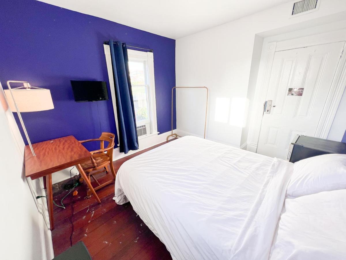 Ith San Diego Adventure Hostel (Adults Only) Exteriör bild
