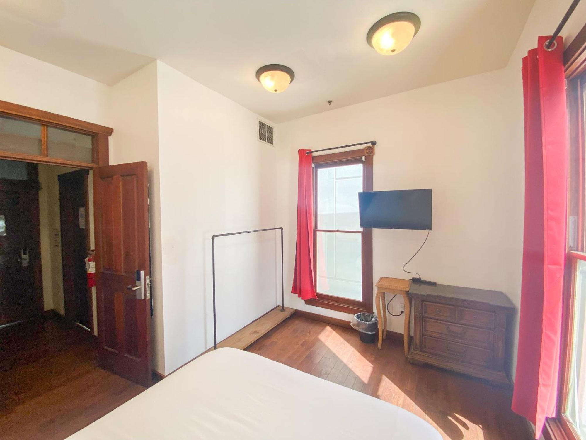 Ith San Diego Adventure Hostel (Adults Only) Exteriör bild