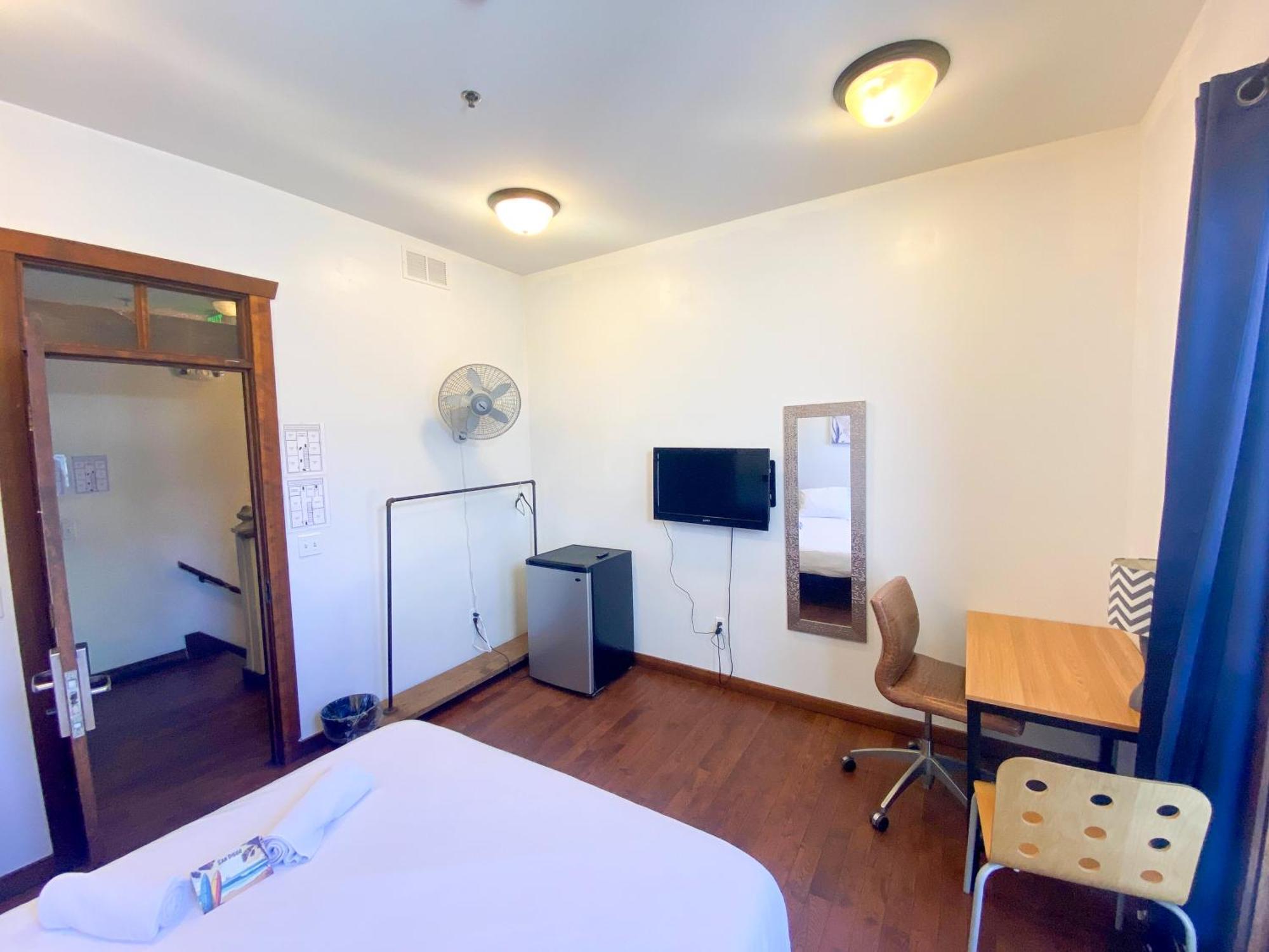 Ith San Diego Adventure Hostel (Adults Only) Exteriör bild