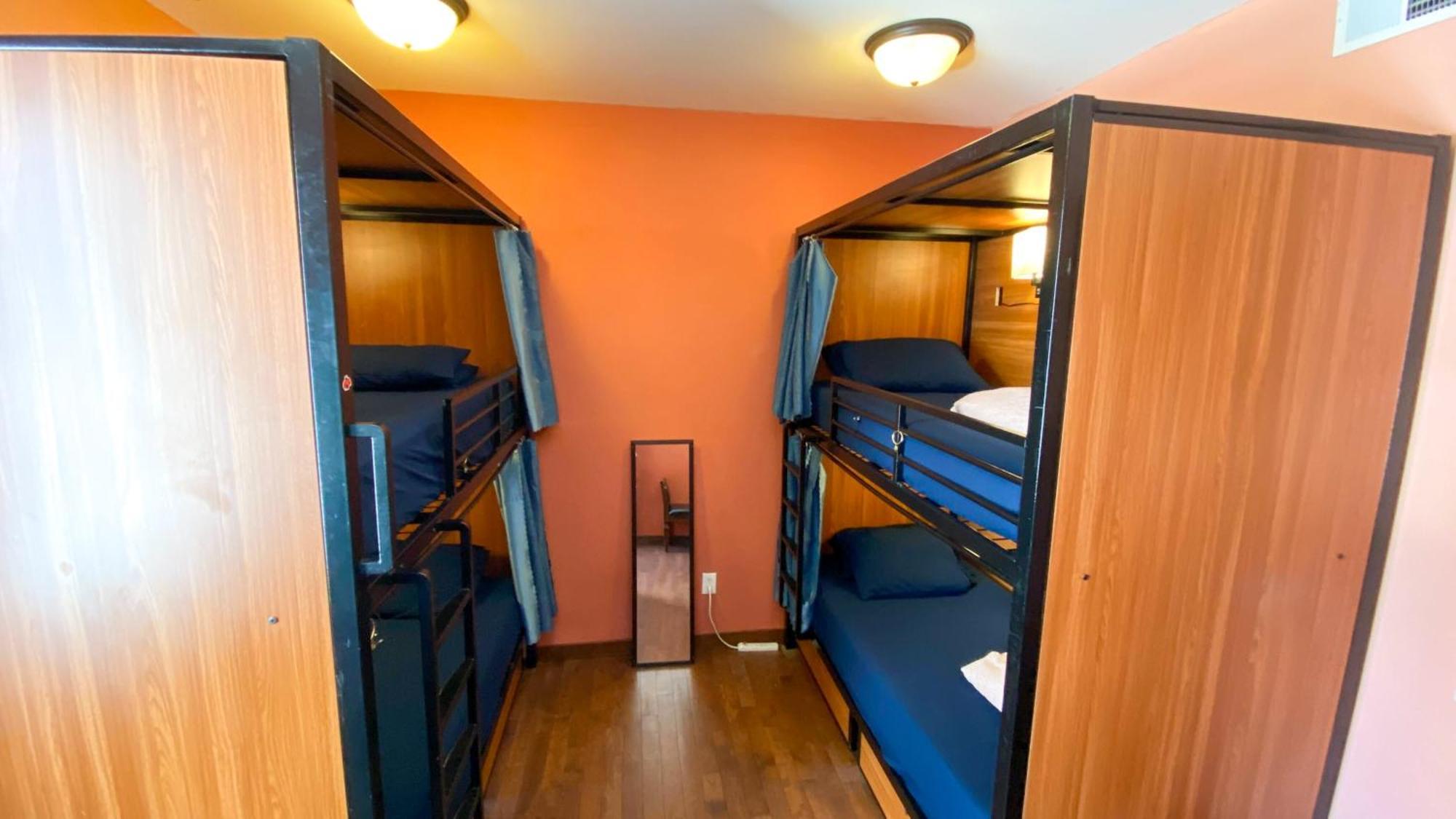 Ith San Diego Adventure Hostel (Adults Only) Exteriör bild