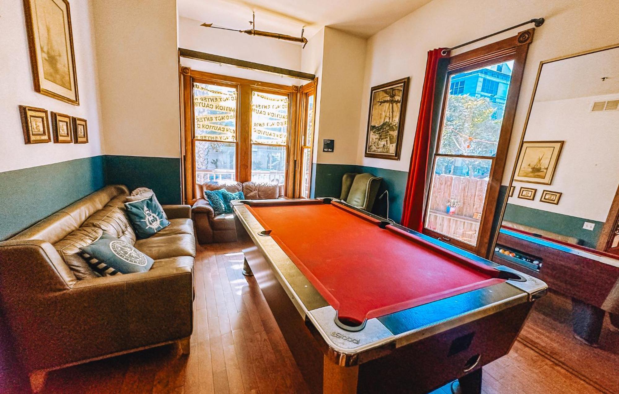 Ith San Diego Adventure Hostel (Adults Only) Exteriör bild