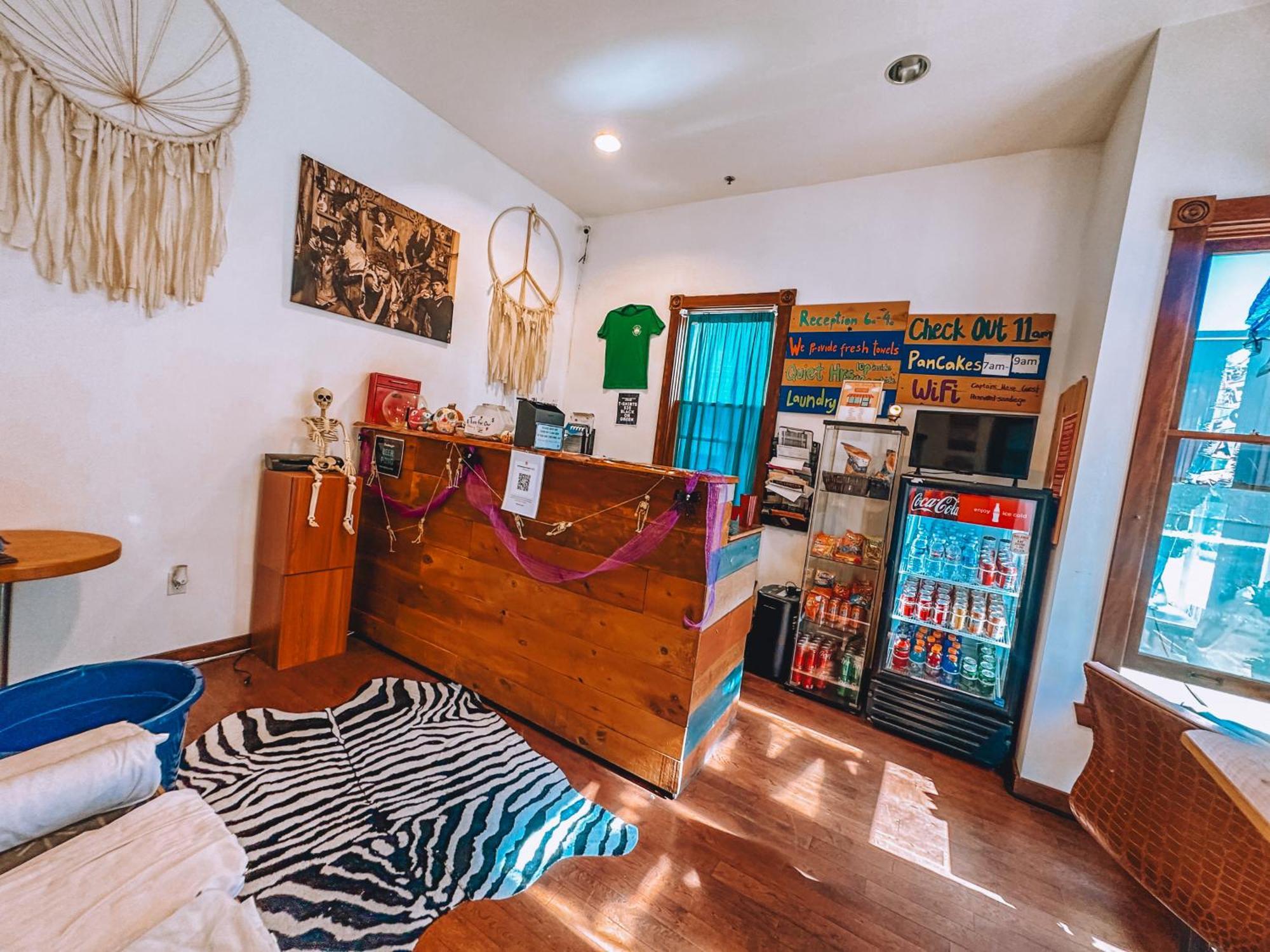 Ith San Diego Adventure Hostel (Adults Only) Exteriör bild